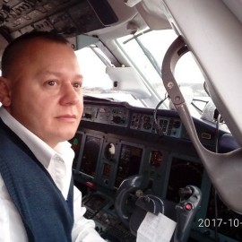 Крушение Ан-148: Второй пилот разбившегося в Подмосковье самолета за полгода до трагедии работал в Иркутске. Фото: Соцсети